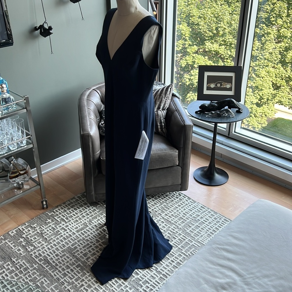 New Dress the Population Sandra Plunge Trumpet Gown in Midnight Blue - Picture 5 of 8